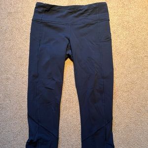 Lululemon size 4 navy leggings, fast and free, 22” inseam/crop, running